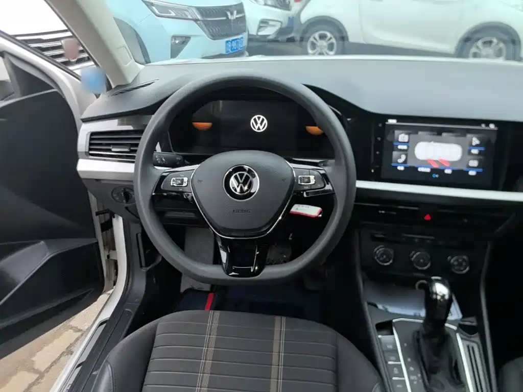 Volkswagen Lavida — миниатюра 11