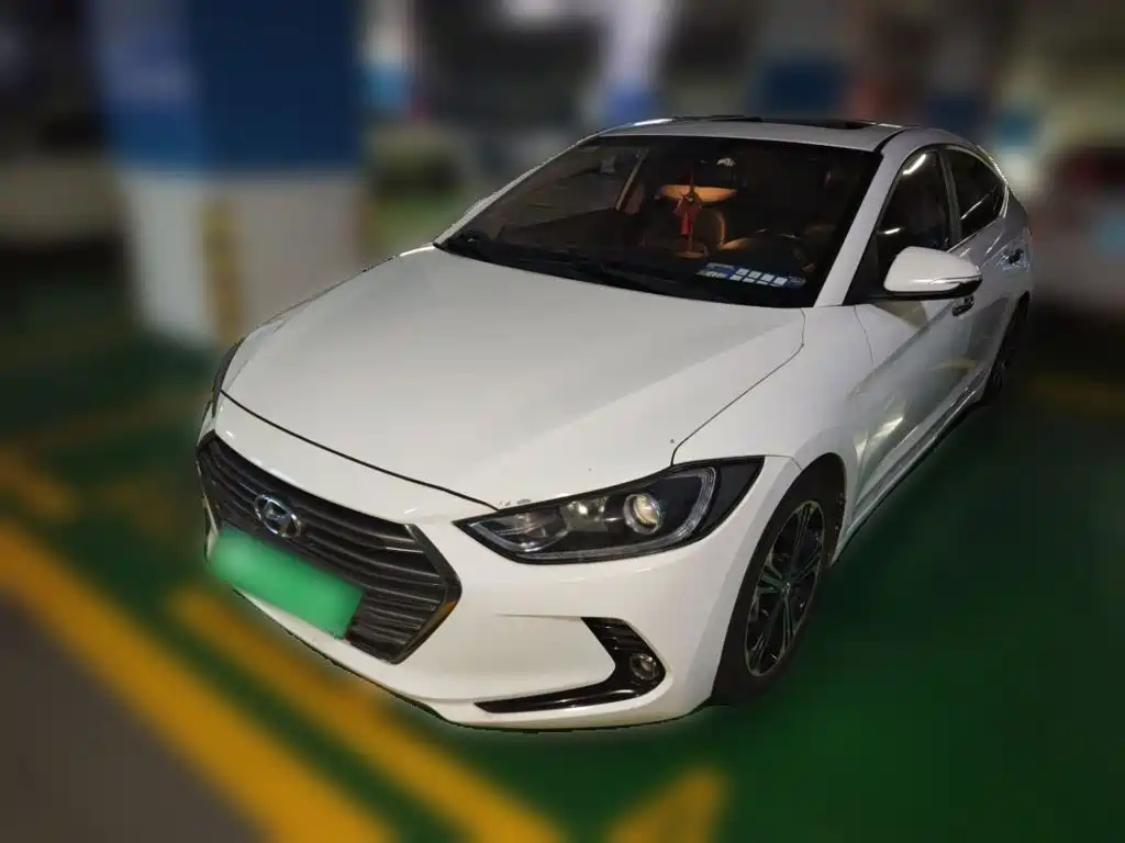 Hyundai Elantra — миниатюра 2