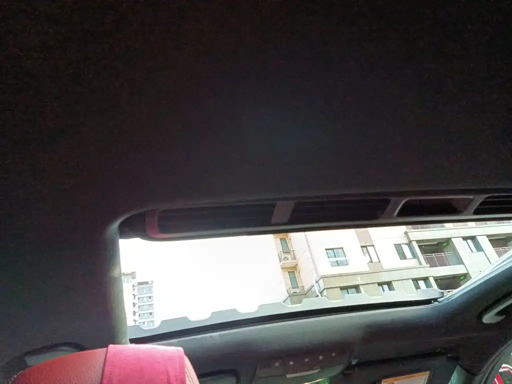 Mercedes-Benz C-Class — миниатюра 9