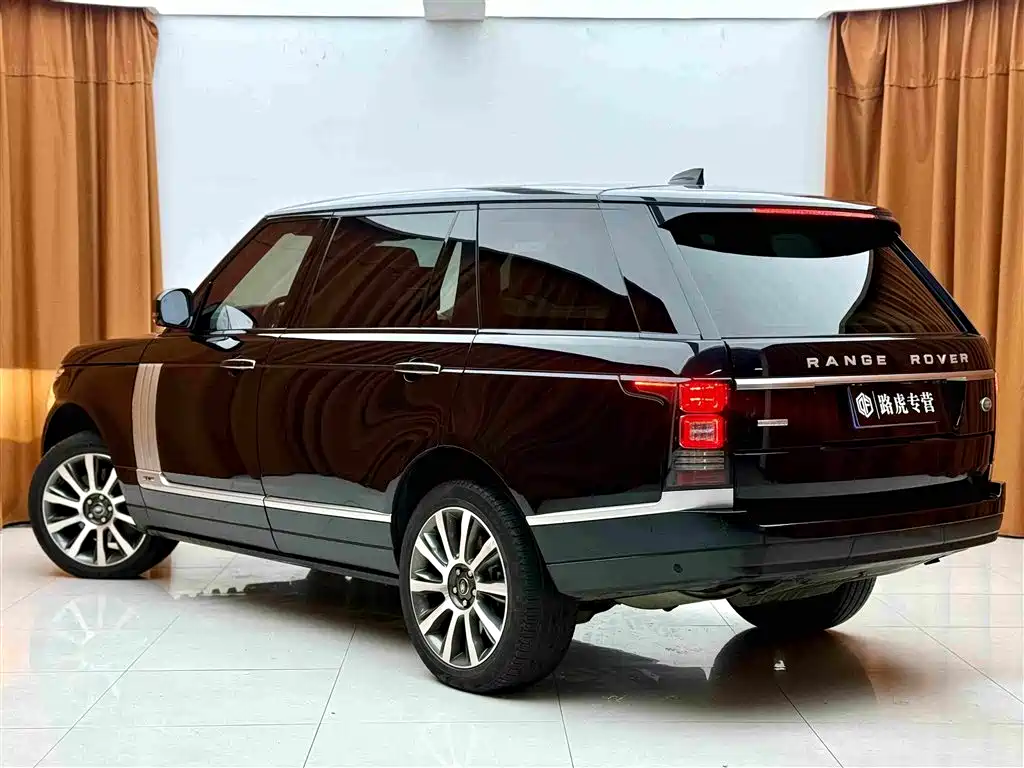 Land Rover Range Rover — миниатюра 6