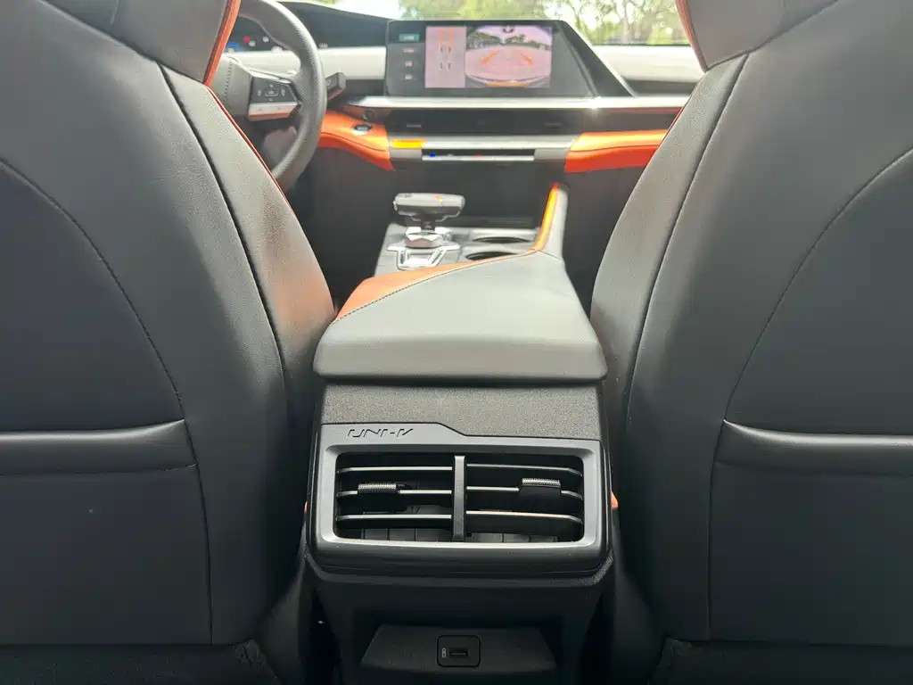 Changan UNI-V — миниатюра 10