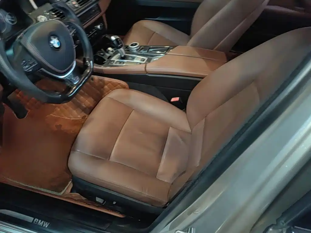 BMW 5 Series — миниатюра 15