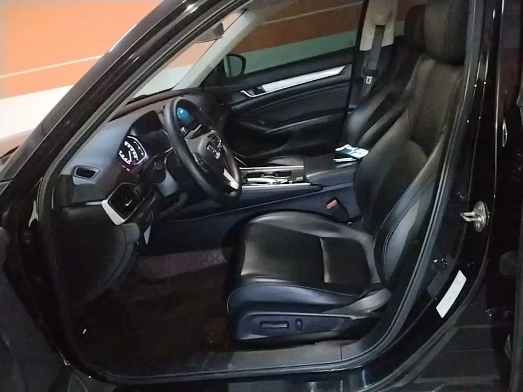 Honda Accord — миниатюра 15