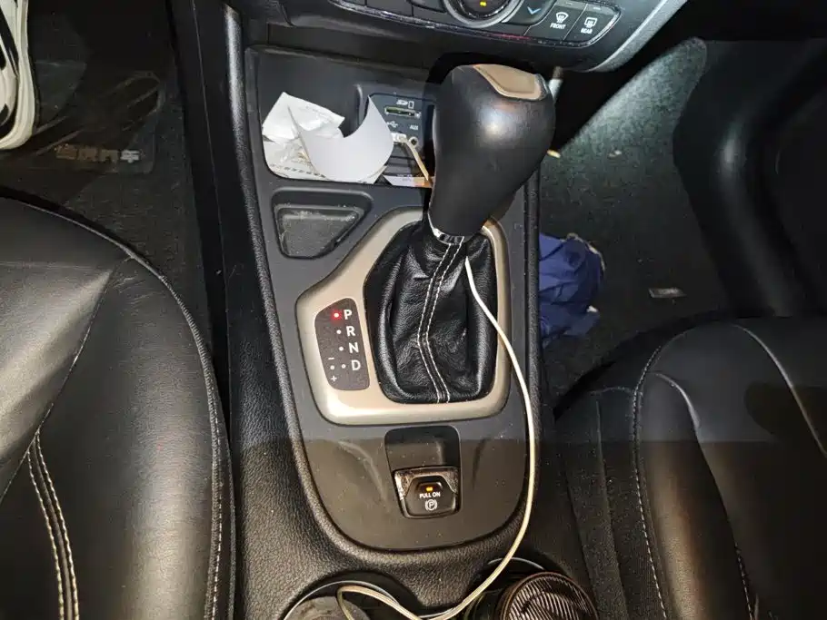 Jeep Cherokee — миниатюра 16