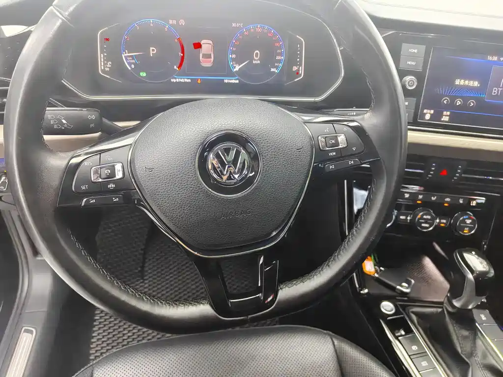 Volkswagen Passat — миниатюра 11