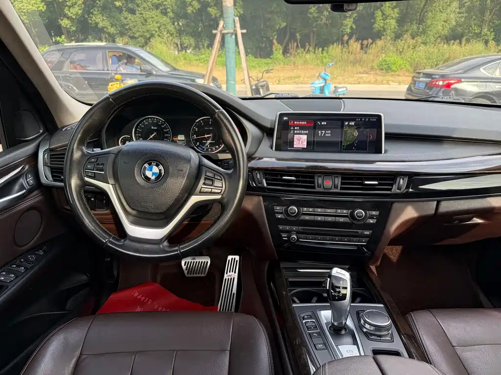 BMW X5 (Import) — миниатюра 13
