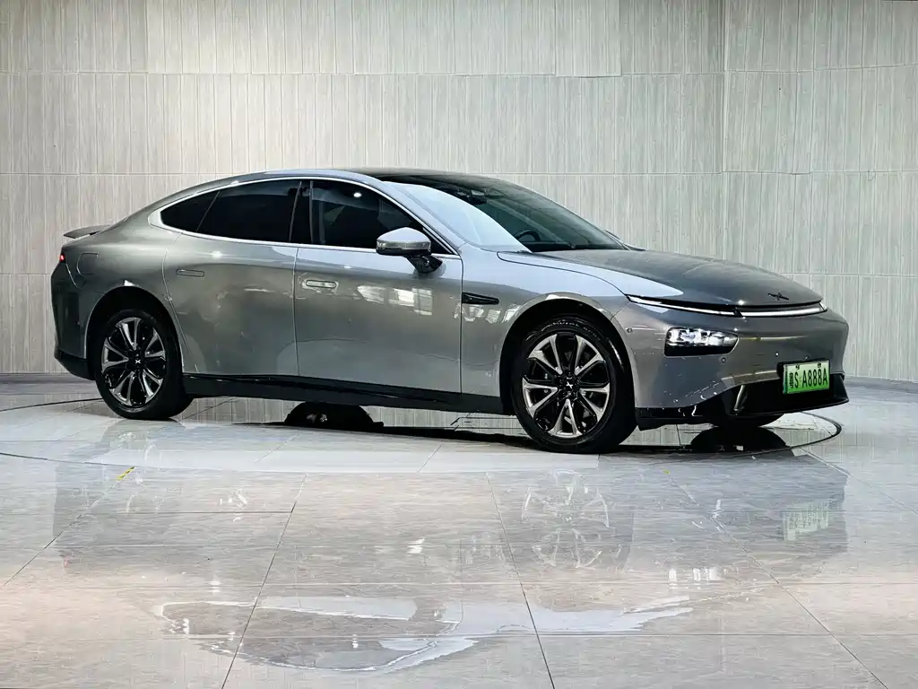 XPeng P7 — миниатюра 2