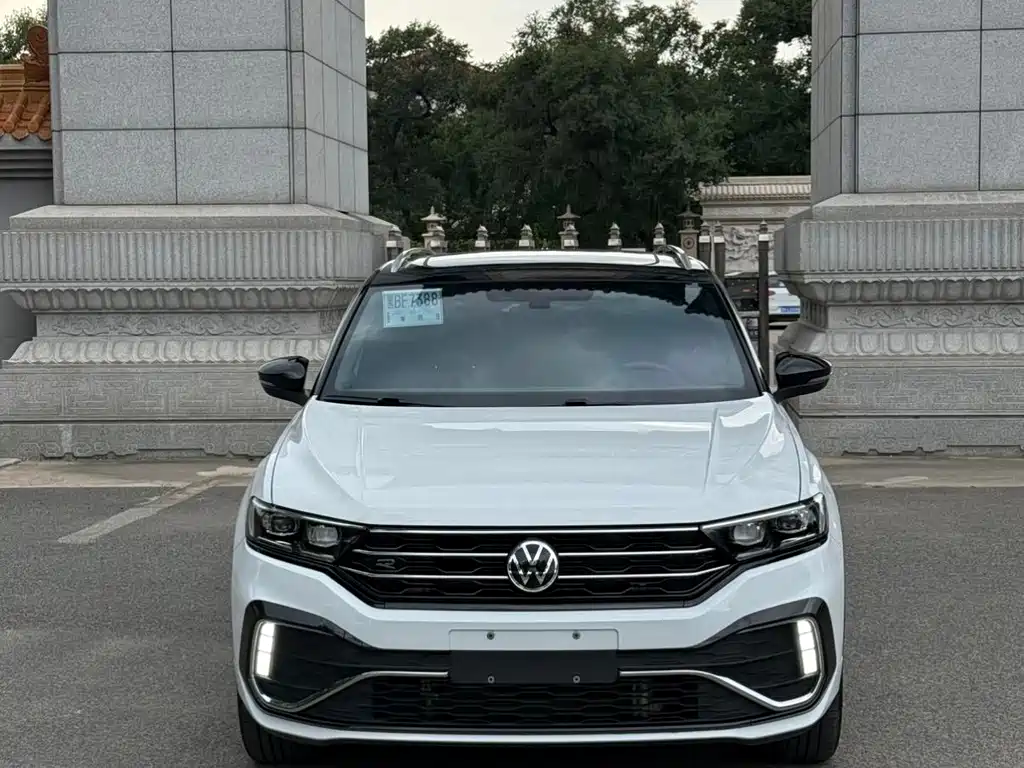 Volkswagen T-Roc — миниатюра 2