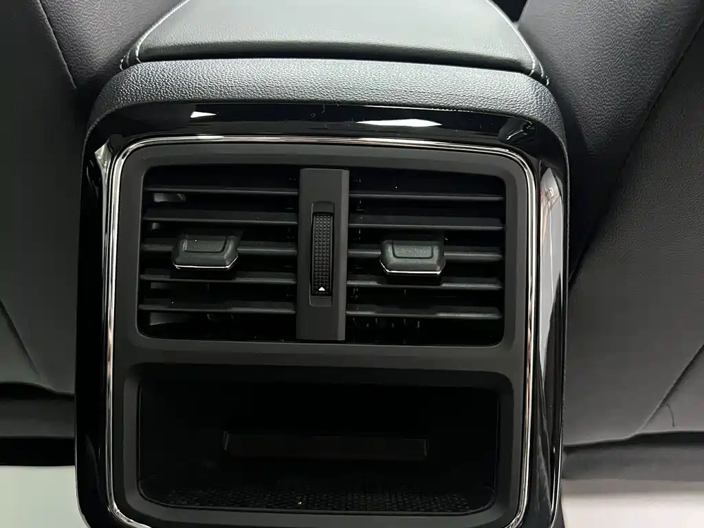 Volkswagen Passat — миниатюра 11