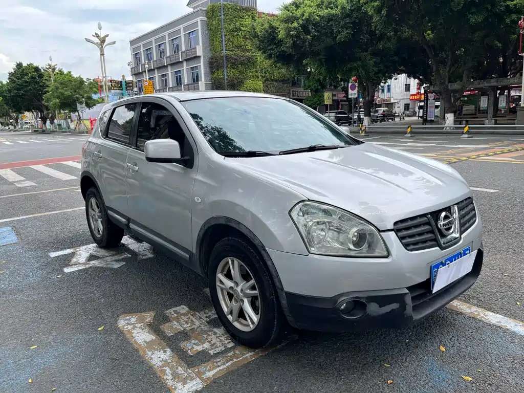 Nissan Qashqai — миниатюра 3