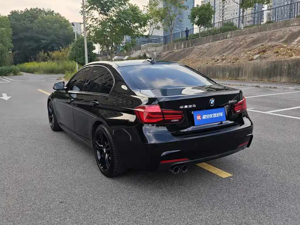BMW 3 Series — миниатюра 18