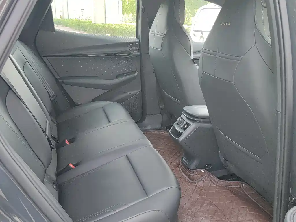 Volkswagen 06 2025 Ultra
