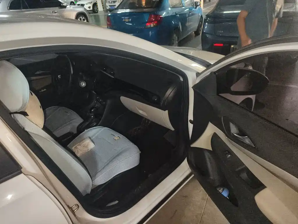 Buick Excelle — миниатюра 19