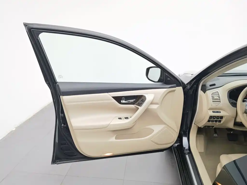 Nissan Teana — миниатюра 8