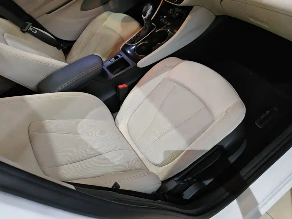 Buick Verano — миниатюра 25