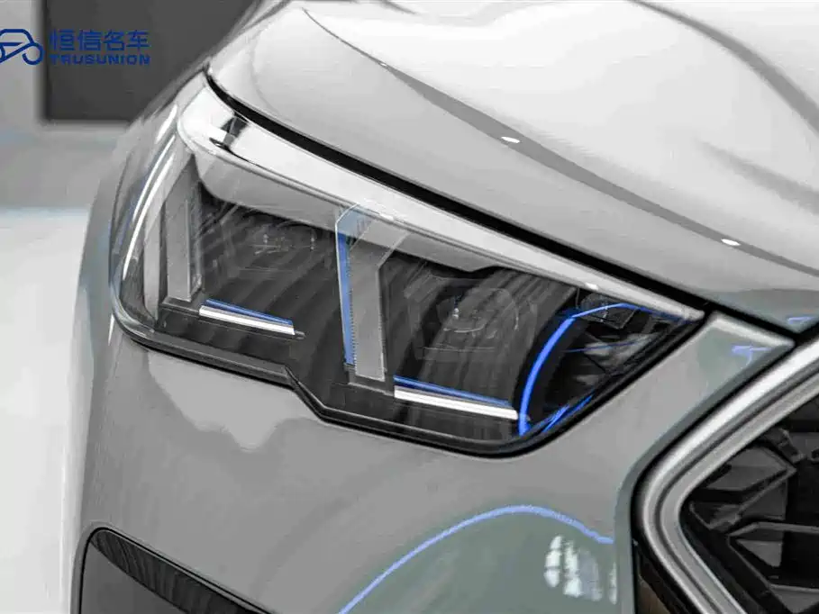 BMW X2 (Import) — миниатюра 10