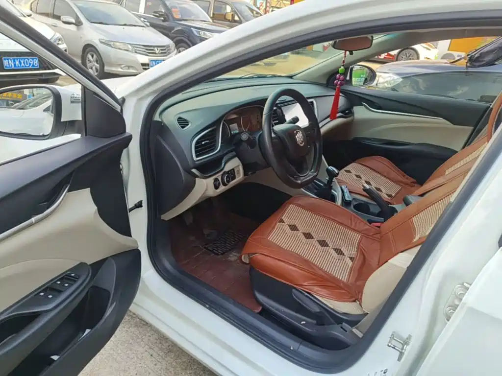 Buick Excelle — миниатюра 16