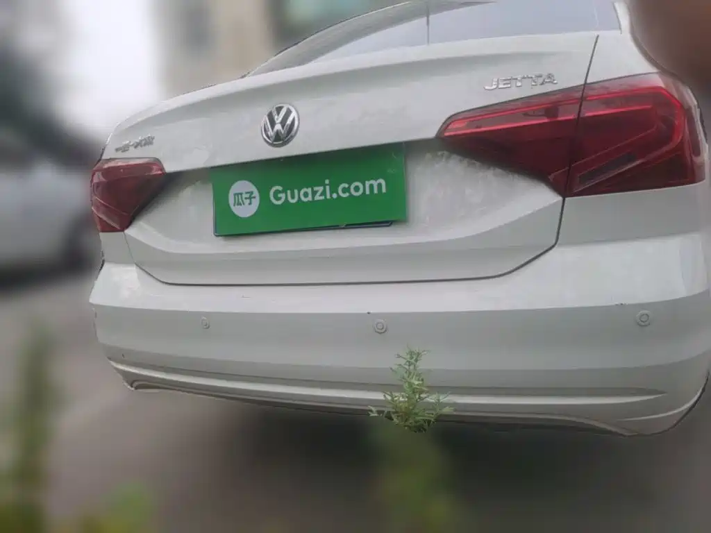 Volkswagen Jetta — миниатюра 3