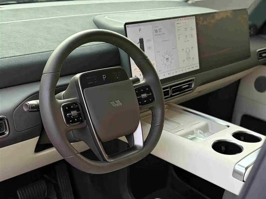 Li Auto Li MEGA — миниатюра 10