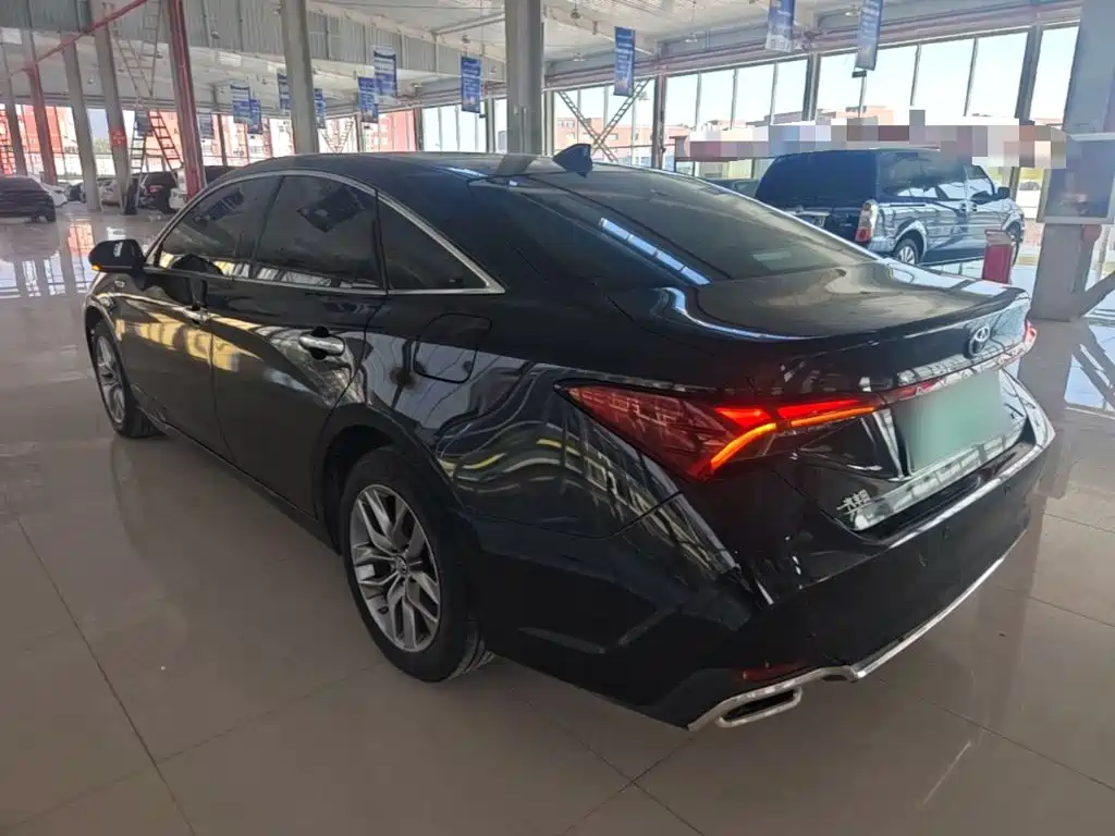 Toyota Avalon — миниатюра 5