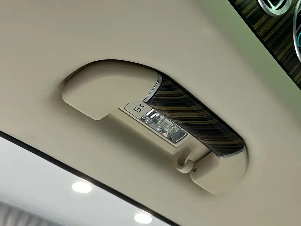 Mercedes-Benz Vito — миниатюра 33
