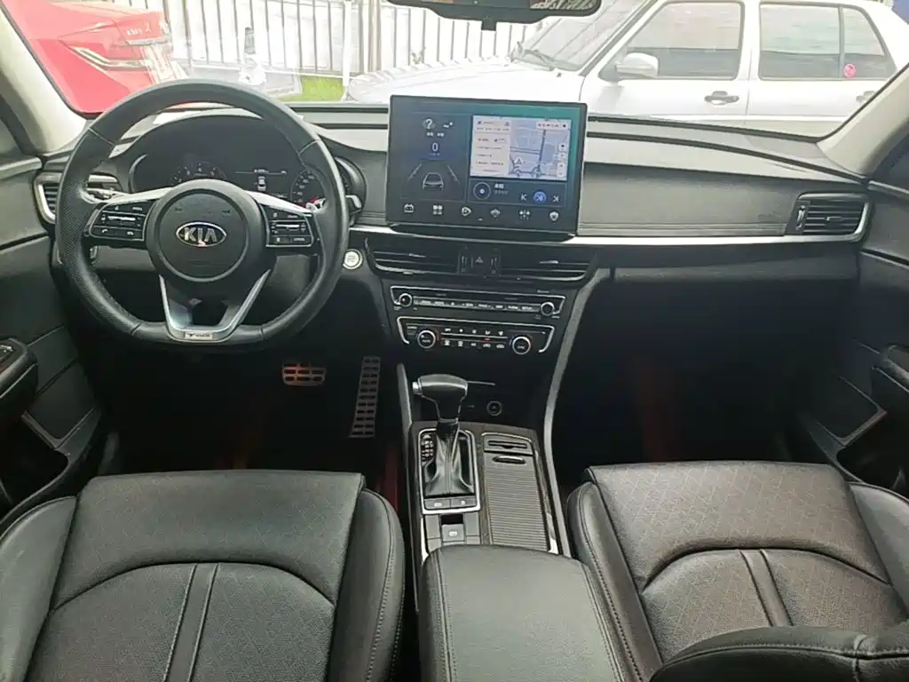 Kia K5 — миниатюра 10