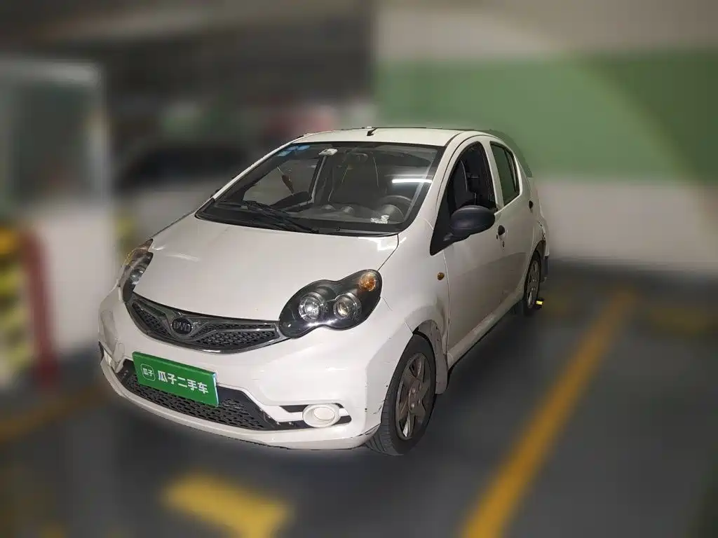 BYD F0