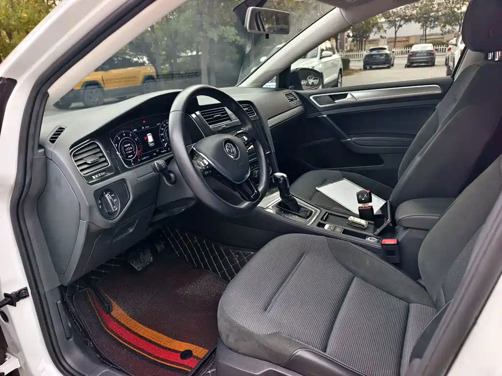 Volkswagen Golf — миниатюра 10
