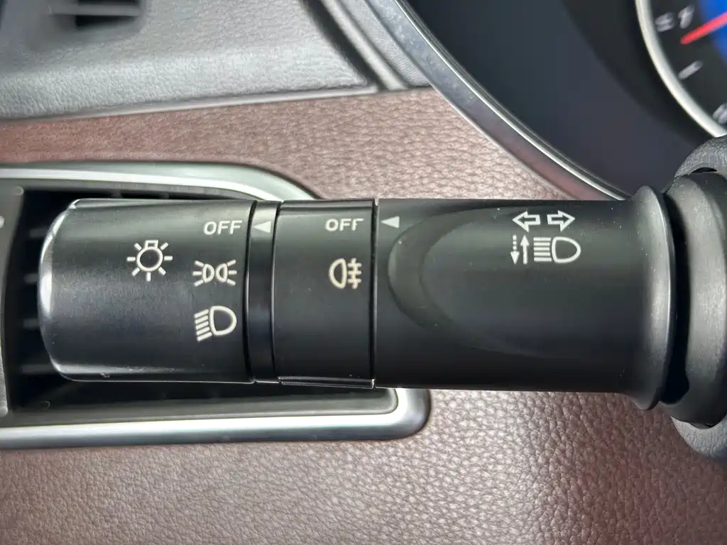 Haima Familia MPV — миниатюра 28