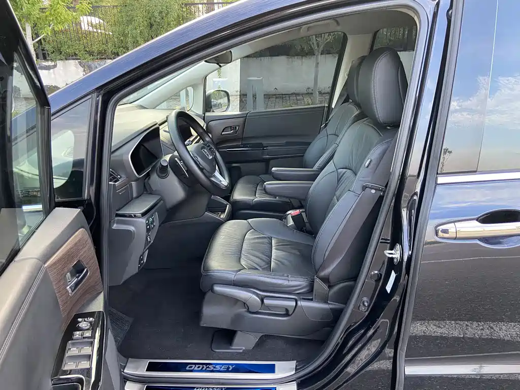 Honda Odyssey 2022 2.0L e:HEV Smart