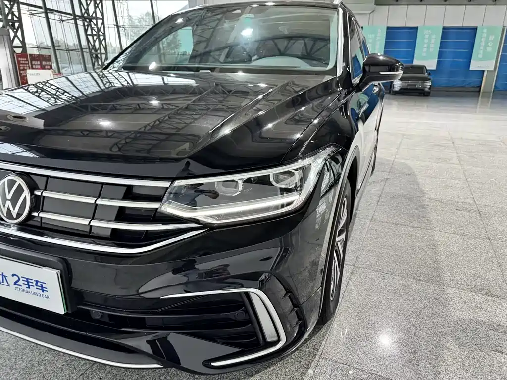 Volkswagen Tiguan L PHEV — миниатюра 4