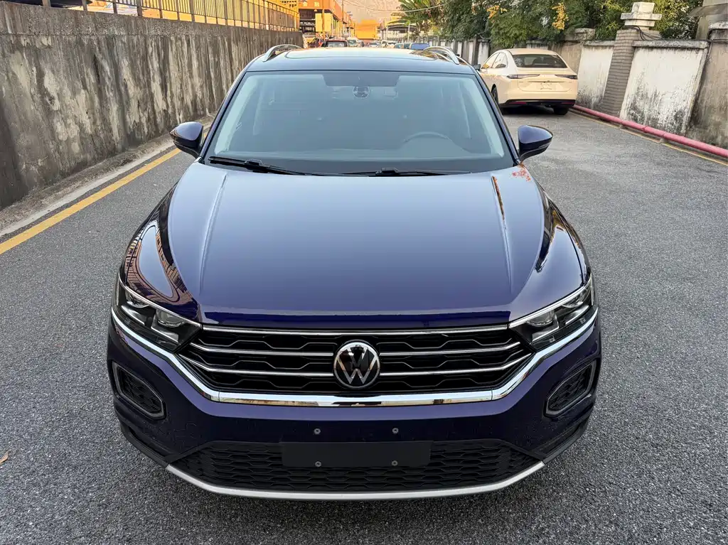 Volkswagen T-Roc — миниатюра 3
