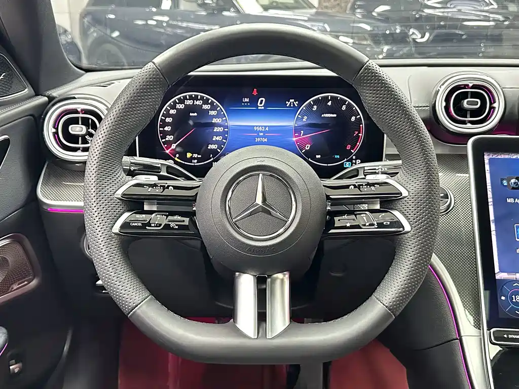 Mercedes-Benz C-Class — миниатюра 18