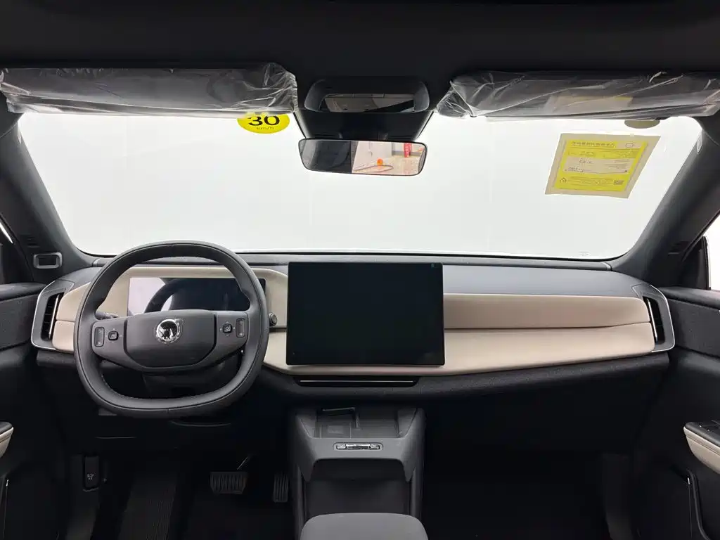 Volvo XC70 PHEV — миниатюра 8