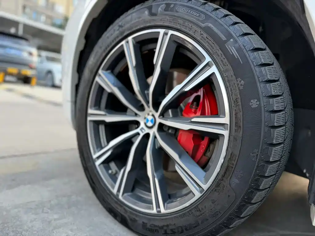 BMW X5 (Import) — миниатюра 9