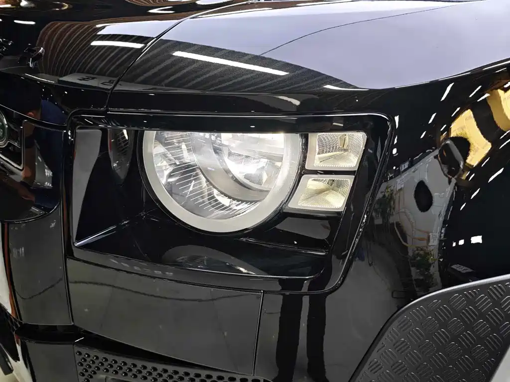 Land Rover Defender — миниатюра 6