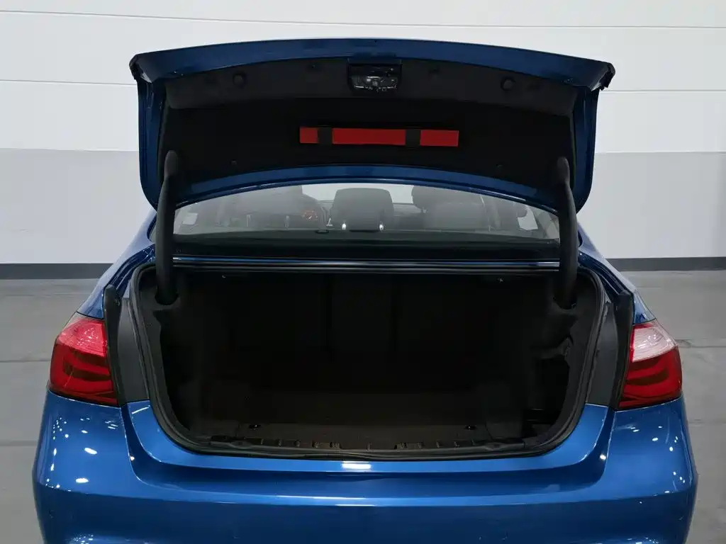 BMW 3 Series — миниатюра 16
