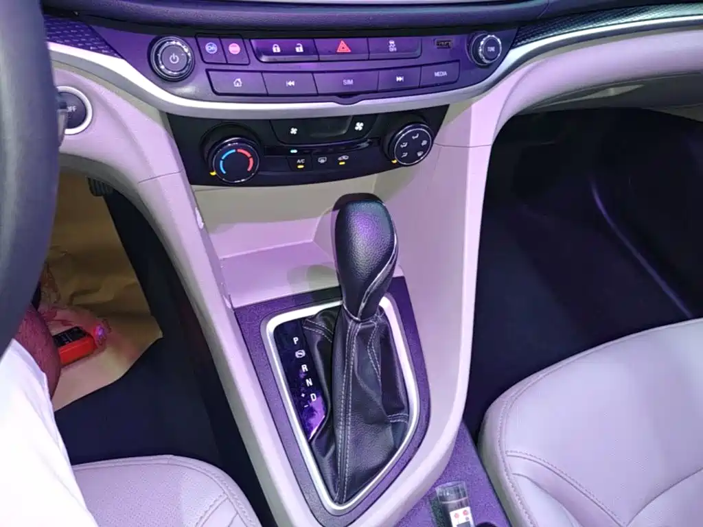 Buick Excelle — миниатюра 14