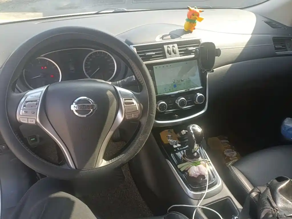 Nissan Tiida — миниатюра 10