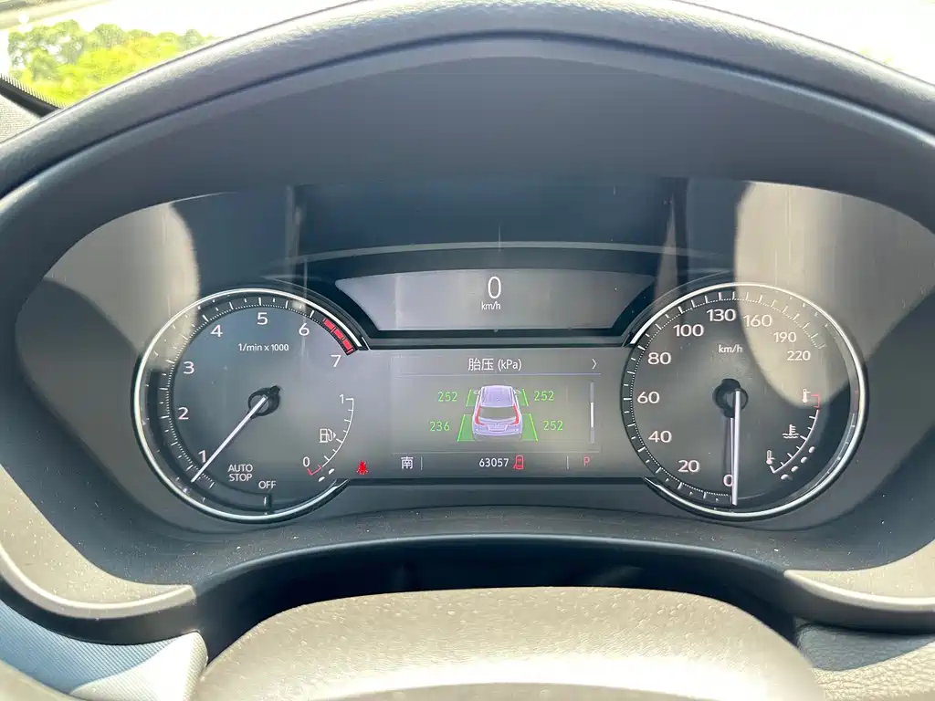 Cadillac XT4 — миниатюра 16