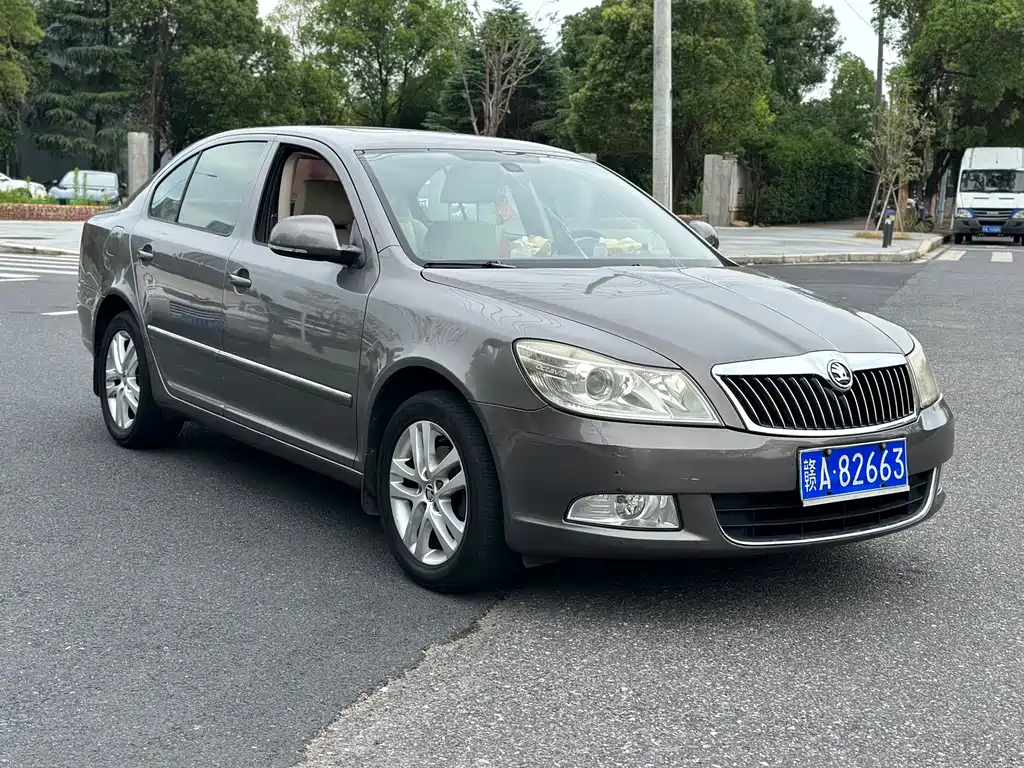 Skoda Octavia 2014 1.6L AT