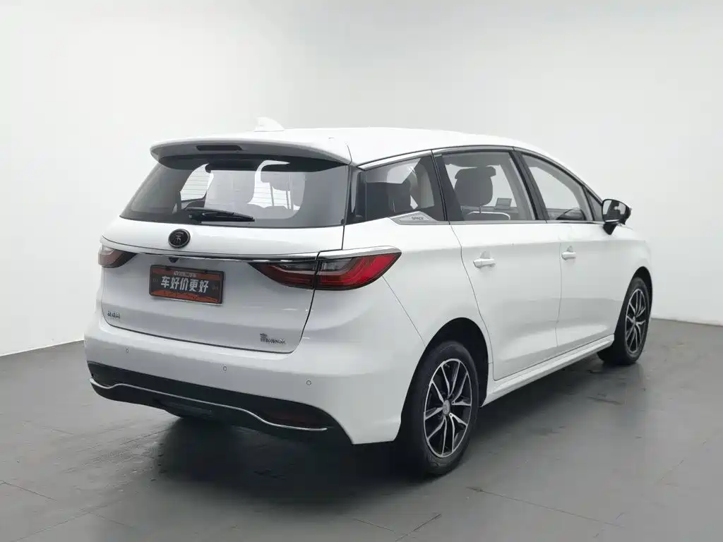 BYD MAX — миниатюра 2
