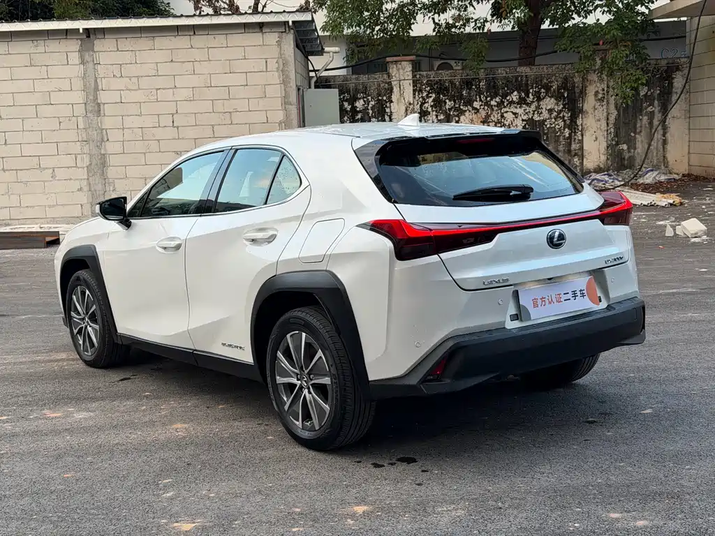 Lexus UX New Energy — миниатюра 12