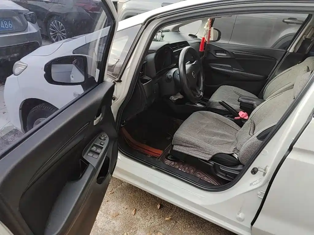 Honda Fit — миниатюра 16