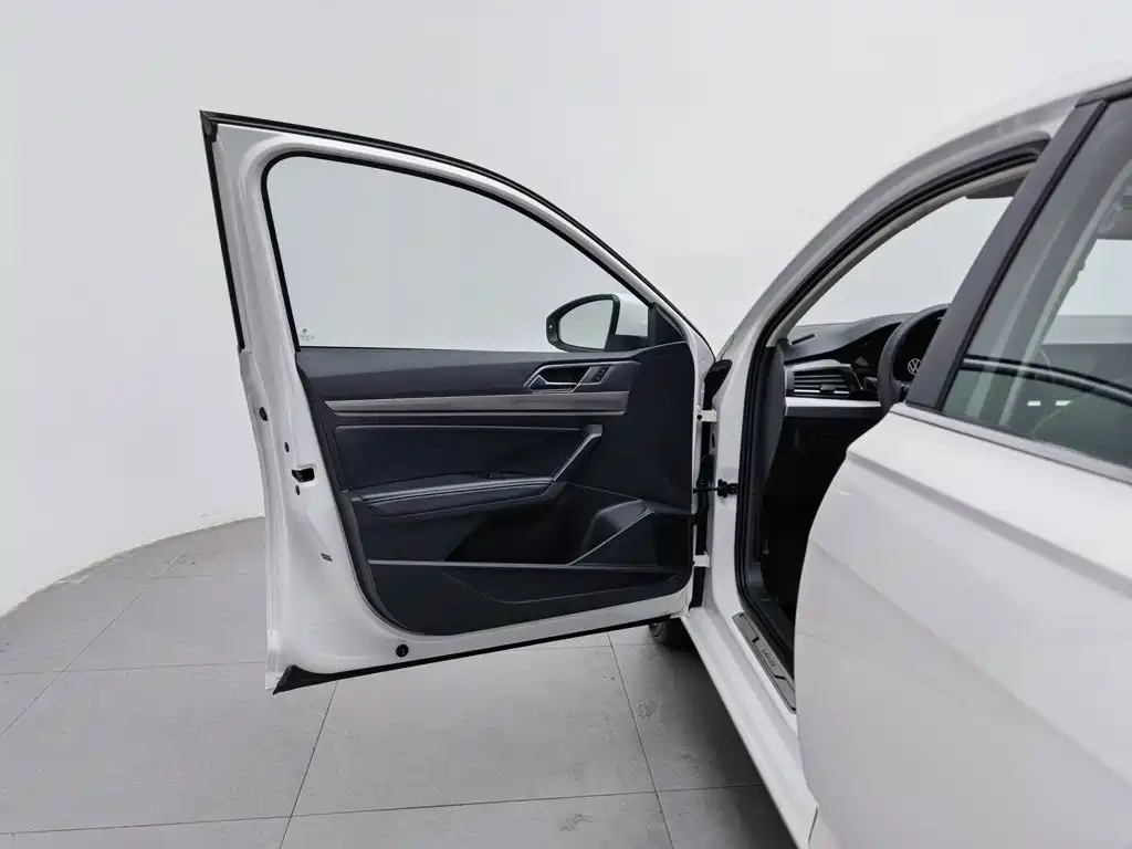 Volkswagen Lavida — миниатюра 8
