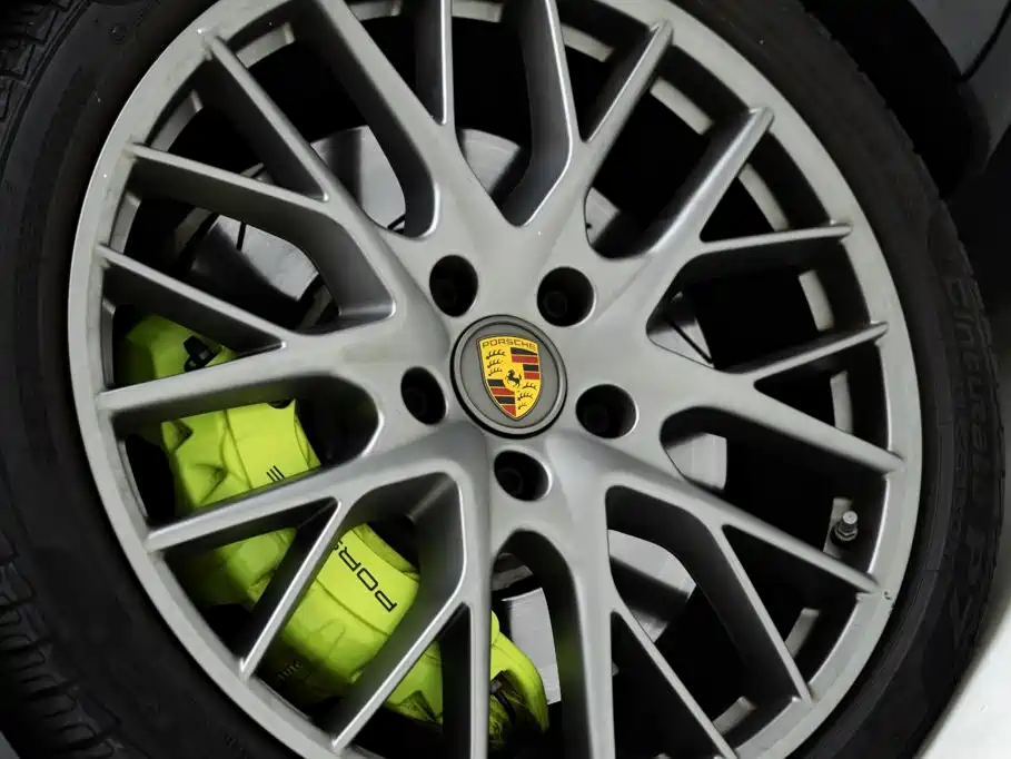 Porsche Panamera Hybrid — миниатюра 6