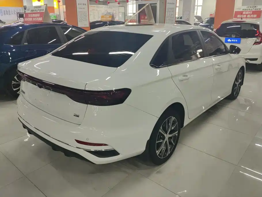 Geely Emgrand — миниатюра 3