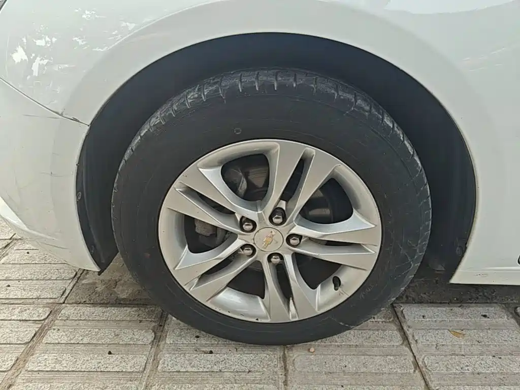 Chevrolet Cruze — миниатюра 23