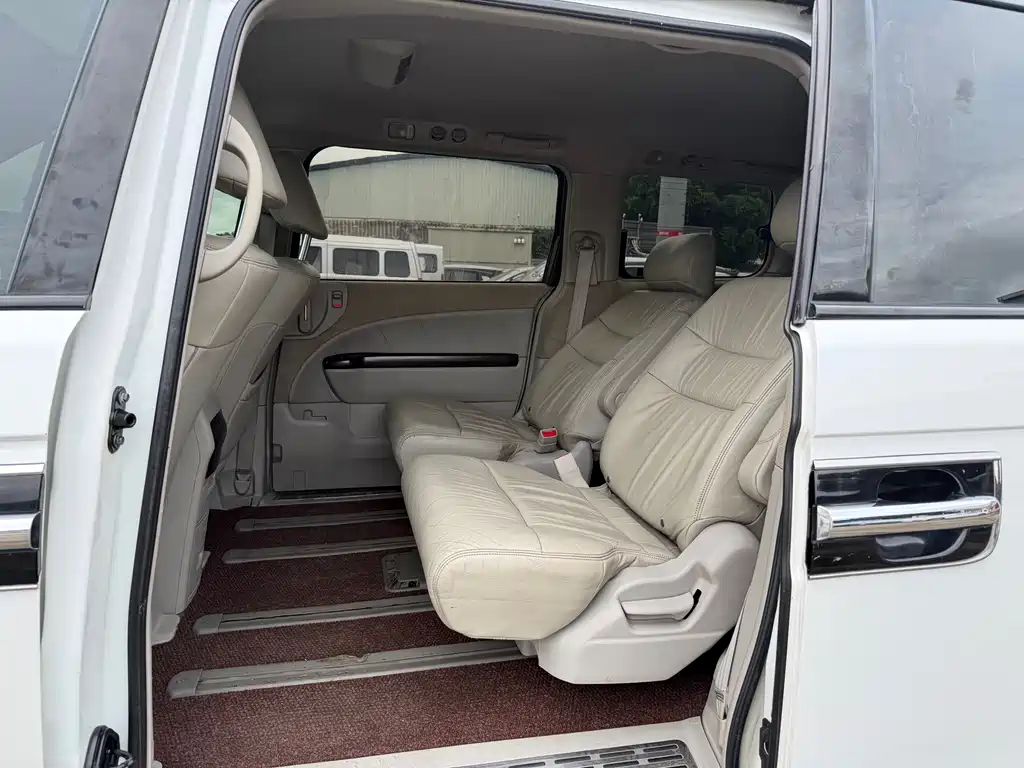 Honda Elysion 2012 2.4L VTi-S Luxury