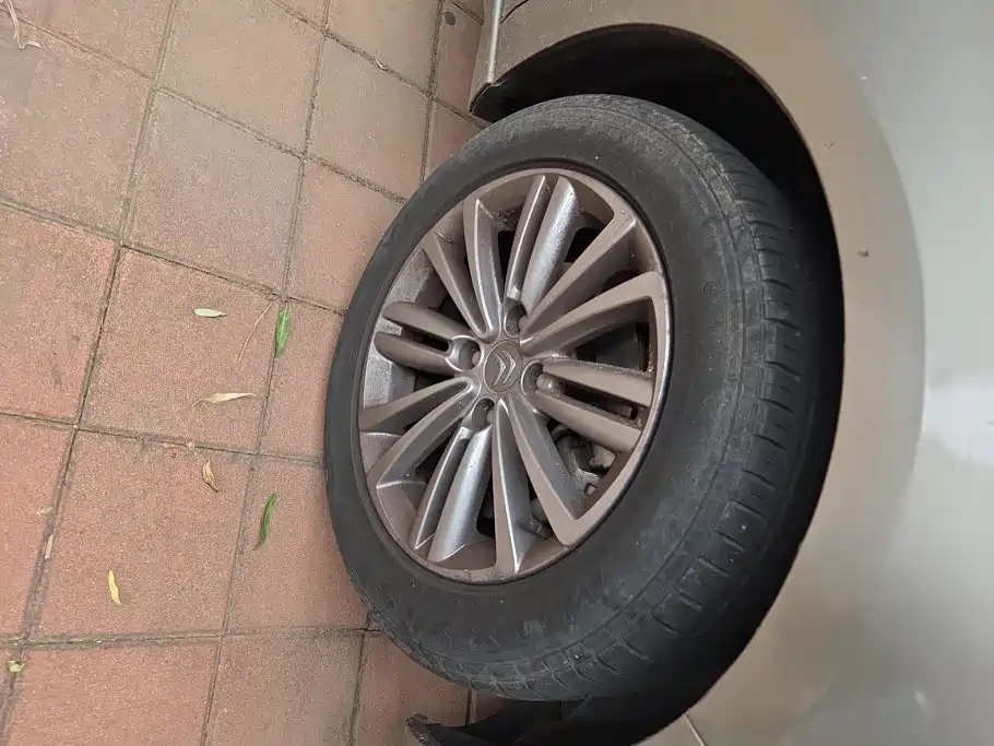 Citroen C4L — миниатюра 6